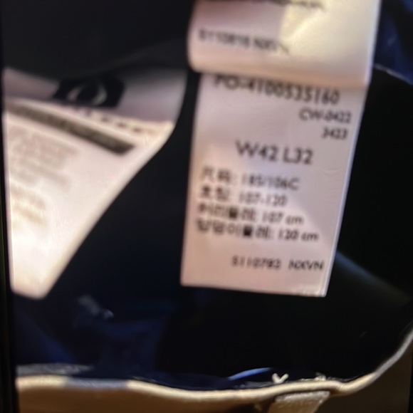 Men Docker Khaki Classic Pants!!! Size: W42/L32 - Picture 6 of 8